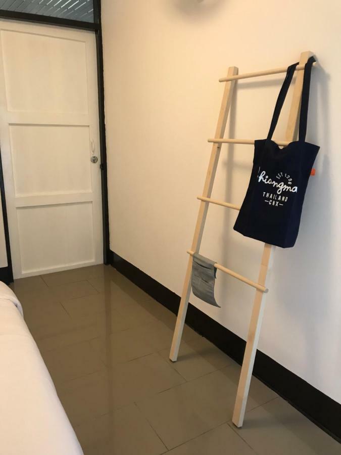 チエンマイ コージー バイ ファンワーン Bed & Breakfast エクステリア 写真